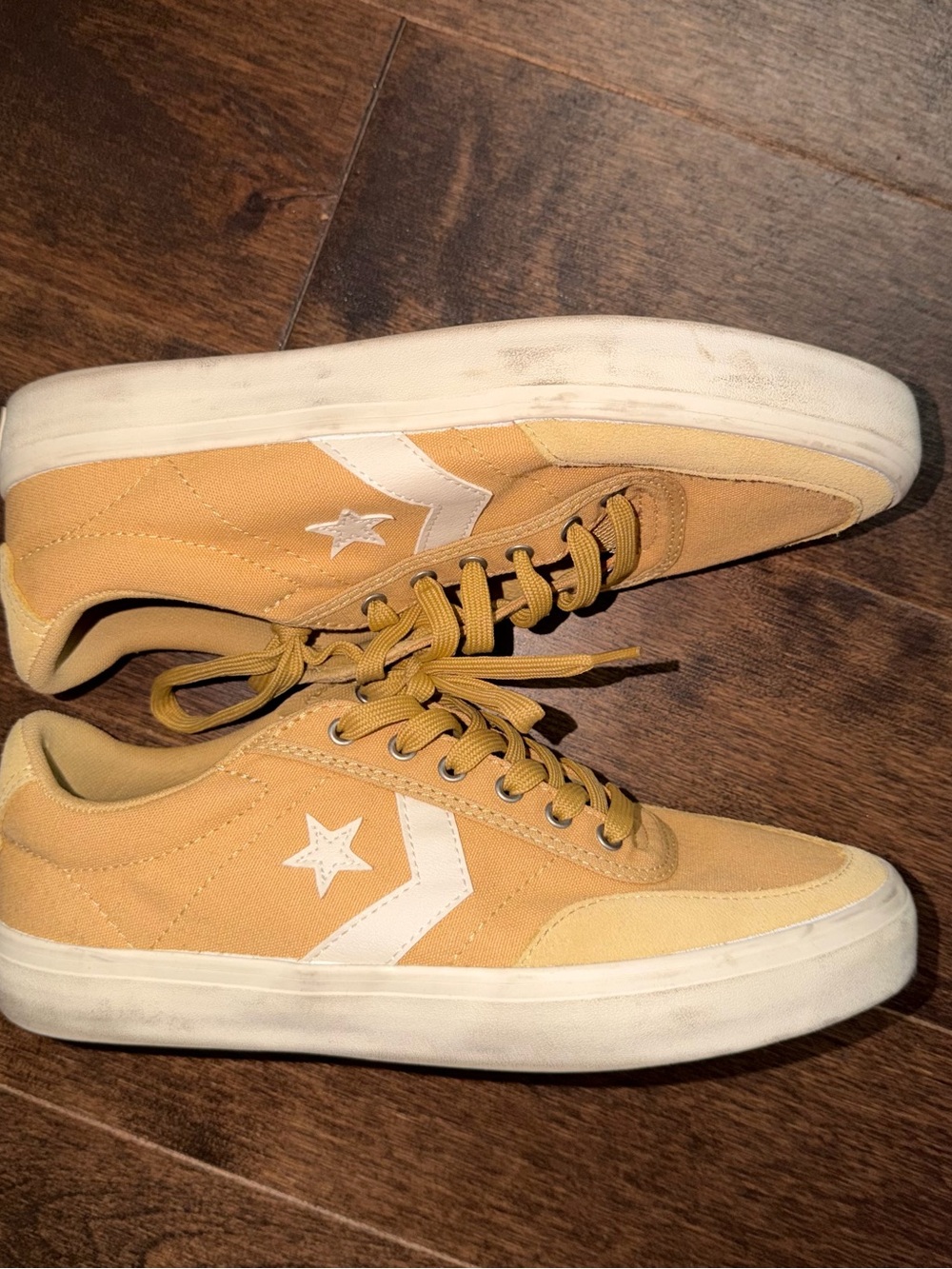 Converse One Star Low-Top Sneakers in Mustard Yellow and White